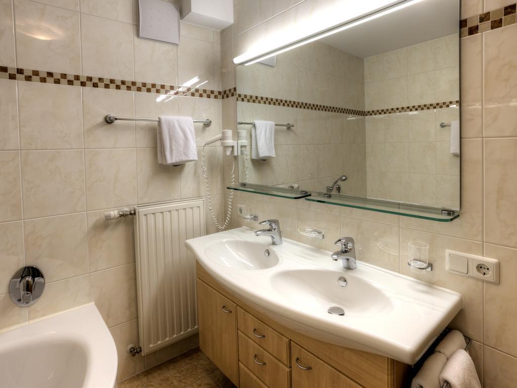 Pension Walkerbach Lech am Arlberg Bagian luar foto