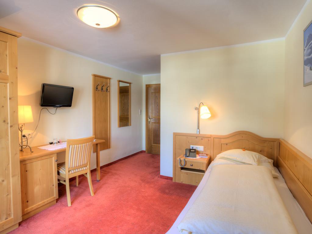 Pension Walkerbach Lech am Arlberg Ruang foto